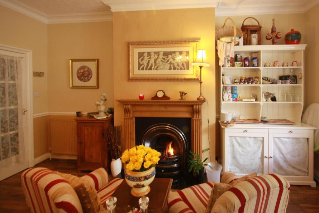 The Hollies Bed & Breakfast Fulford  Exterior photo